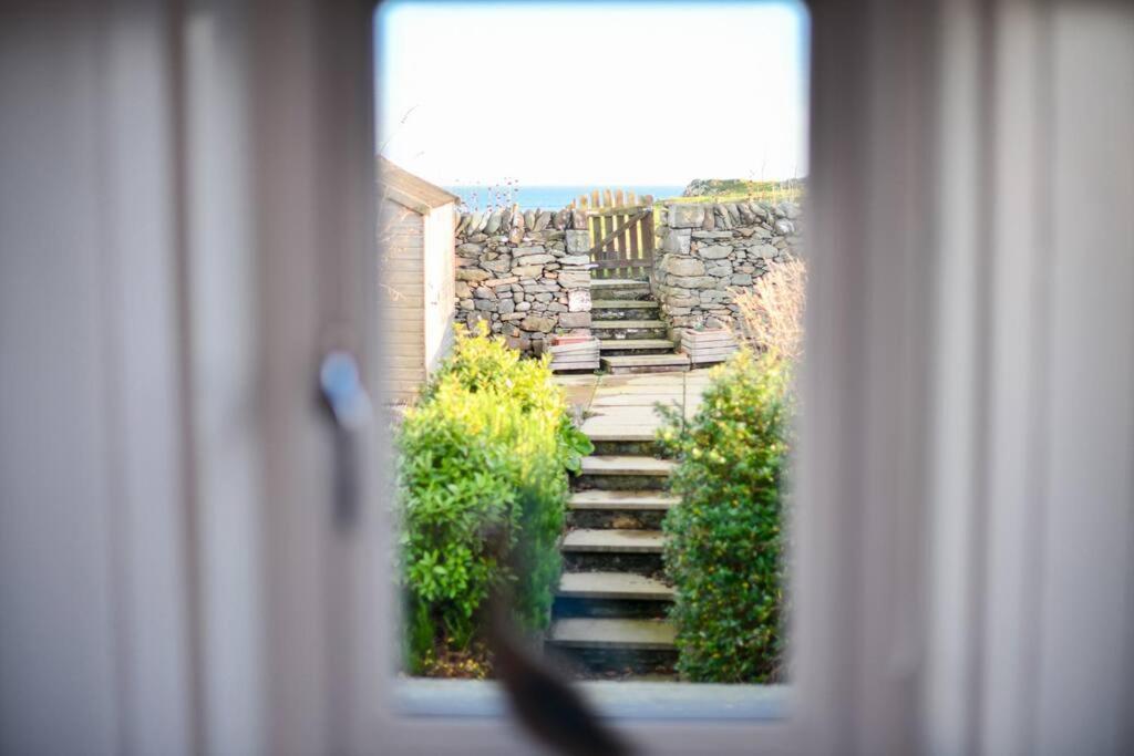 Isle of Whithorn 3 Bedroom Townhouse Right On The Harbour מראה חיצוני תמונה