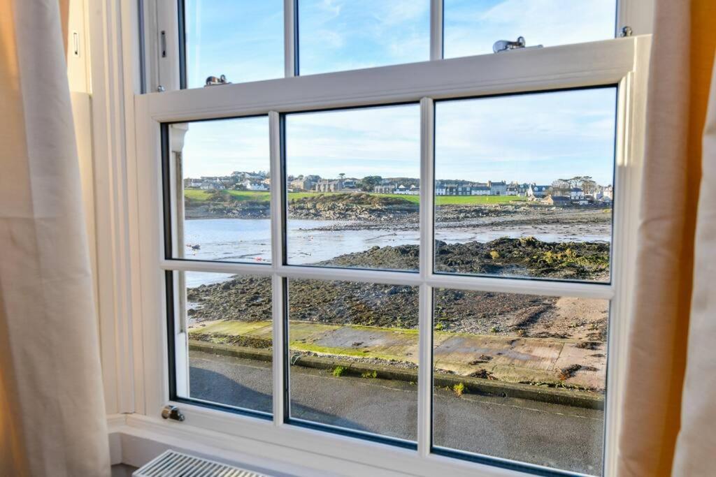 Isle of Whithorn 3 Bedroom Townhouse Right On The Harbour מראה חיצוני תמונה