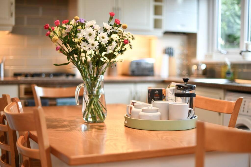 Isle of Whithorn 3 Bedroom Townhouse Right On The Harbour מראה חיצוני תמונה