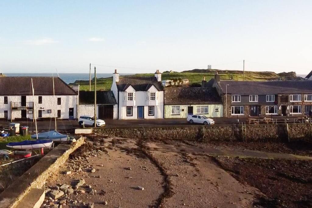 Isle of Whithorn 3 Bedroom Townhouse Right On The Harbour מראה חיצוני תמונה