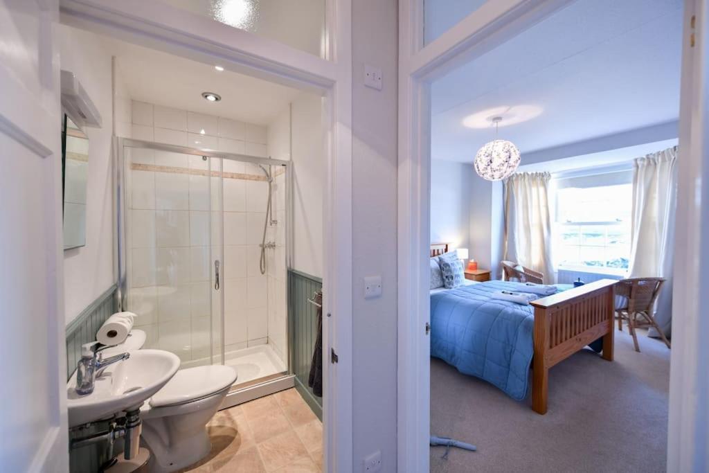 Isle of Whithorn 3 Bedroom Townhouse Right On The Harbour מראה חיצוני תמונה