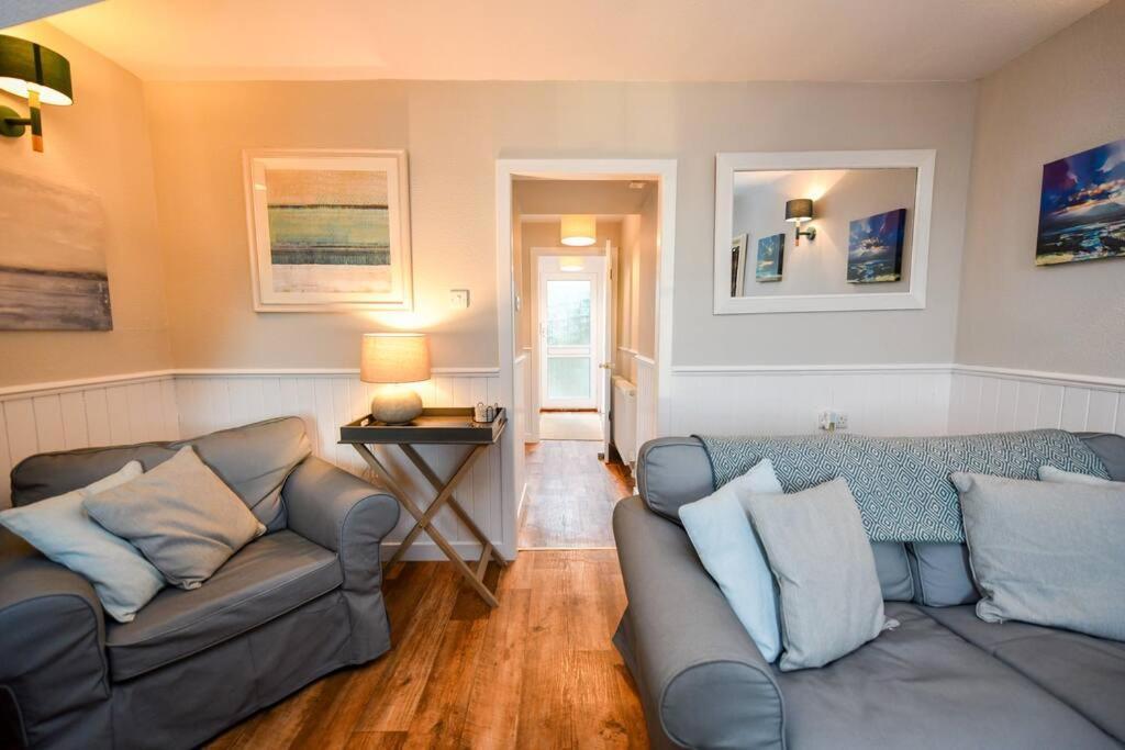 Isle of Whithorn 3 Bedroom Townhouse Right On The Harbour מראה חיצוני תמונה