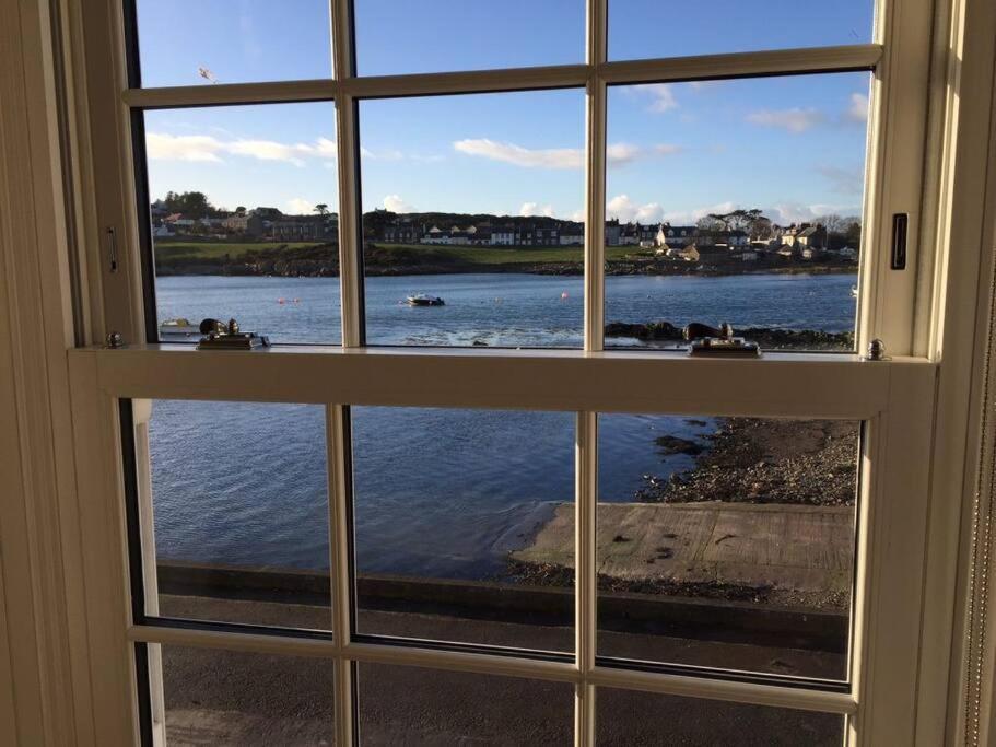 Isle of Whithorn 3 Bedroom Townhouse Right On The Harbour מראה חיצוני תמונה