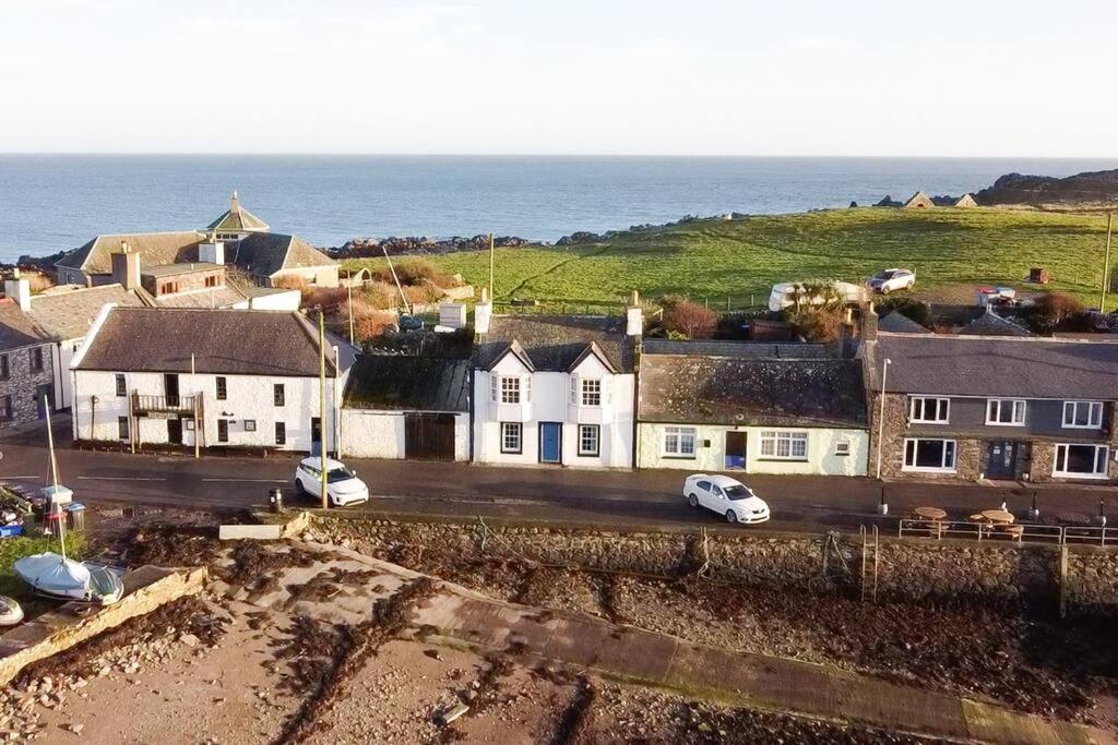 Isle of Whithorn 3 Bedroom Townhouse Right On The Harbour מראה חיצוני תמונה